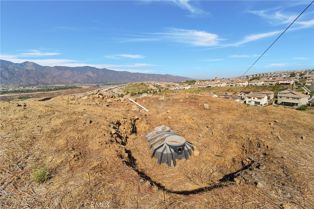 11085 Canyon Circle Property Photo 8