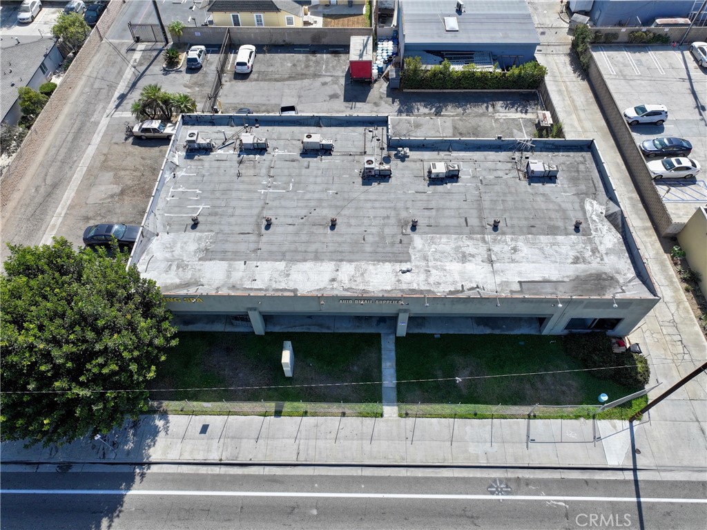 2146 Newport Blvd Property Photo 2