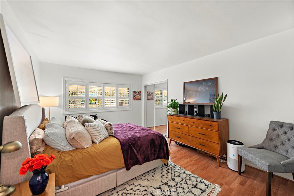 325 Windward Avenue Property Photo 3