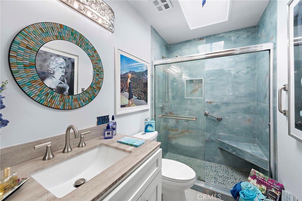 325 Windward Avenue Property Photo 11