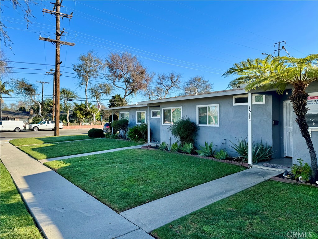 1932 W Valencia Drive Property Photo