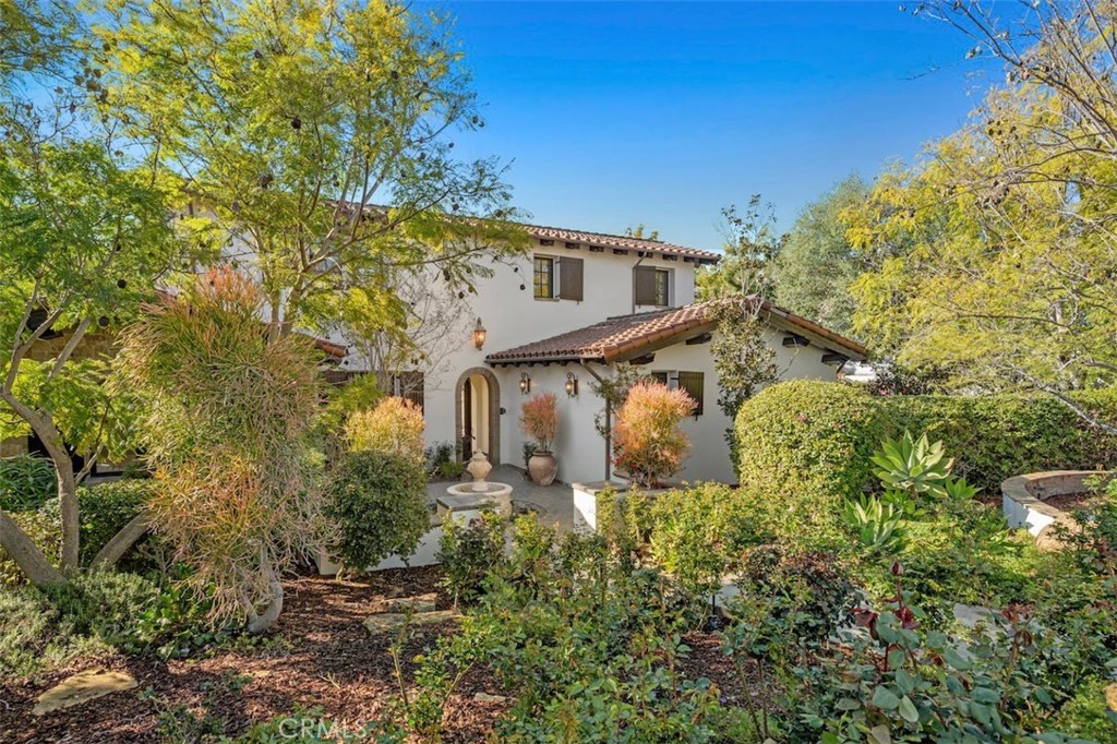 25 Salt Bush Property Photo 1
