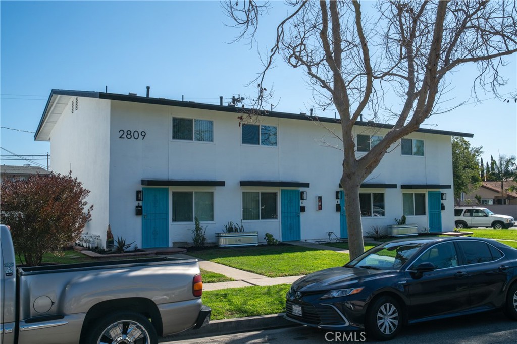 2809 S Baker Street Property Photo 4