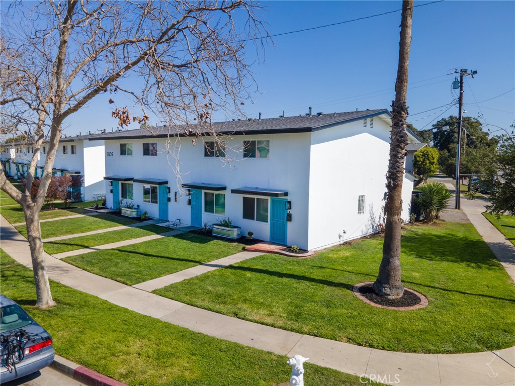 2809 S Baker Street Property Photo 5