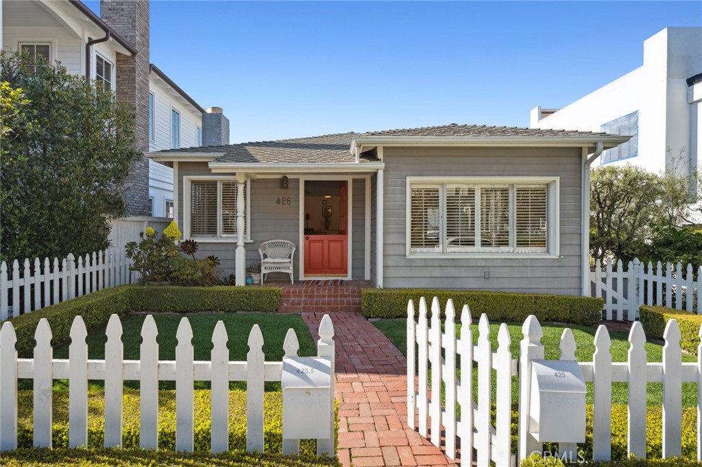 425 Dahlia Avenue Property Photo