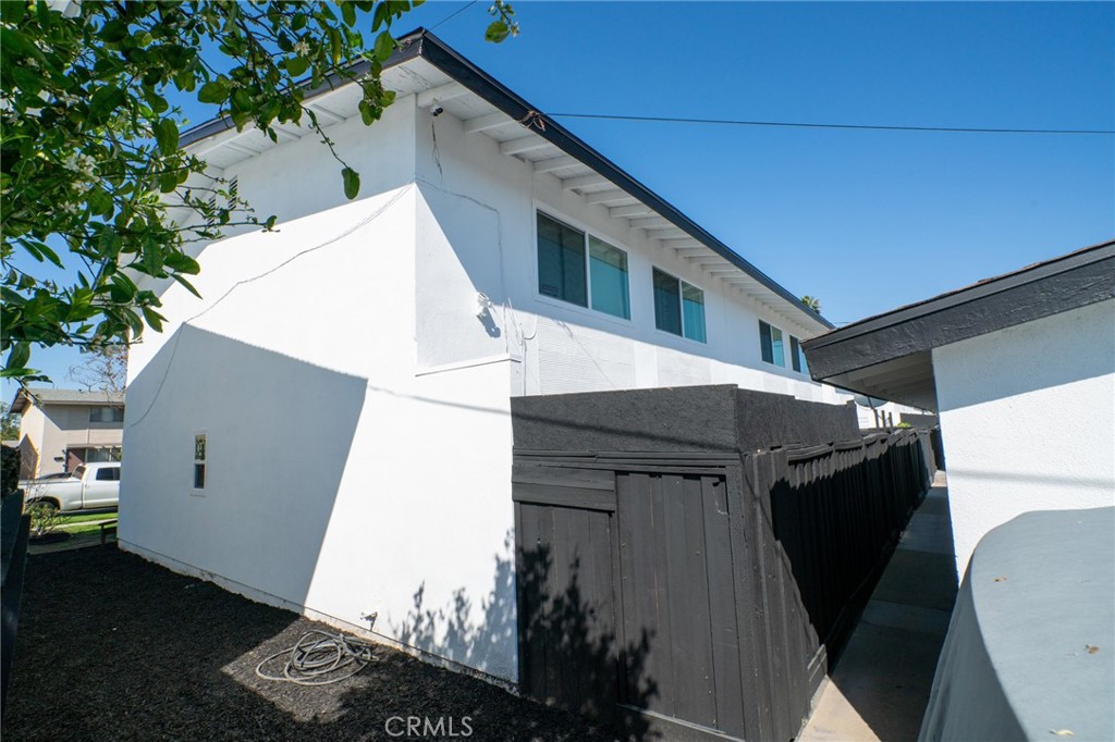 2717 S Baker Street Property Photo 17