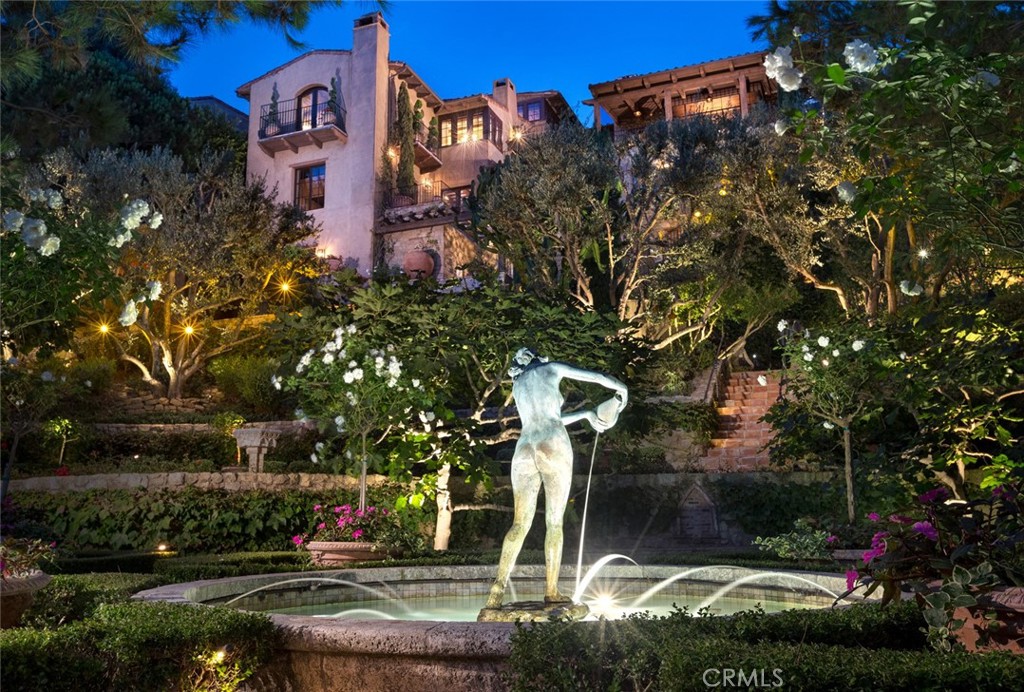 640 Diamond Street Property Photo