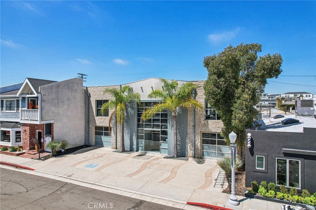 411 30th Street Property Photo 3