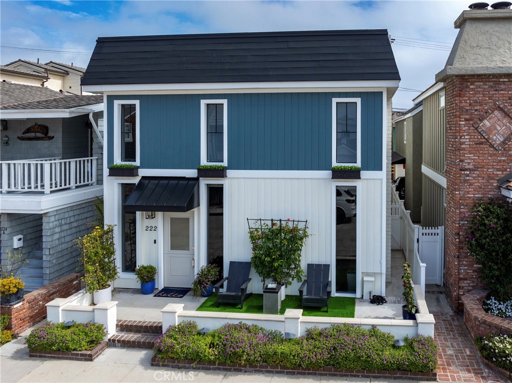 222 Ruby Avenue
