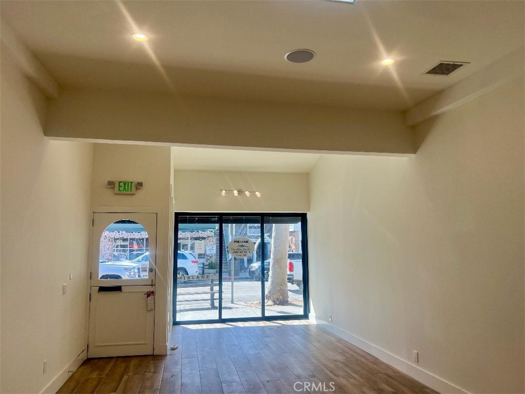 218 Marine Avenue Property Photo 4