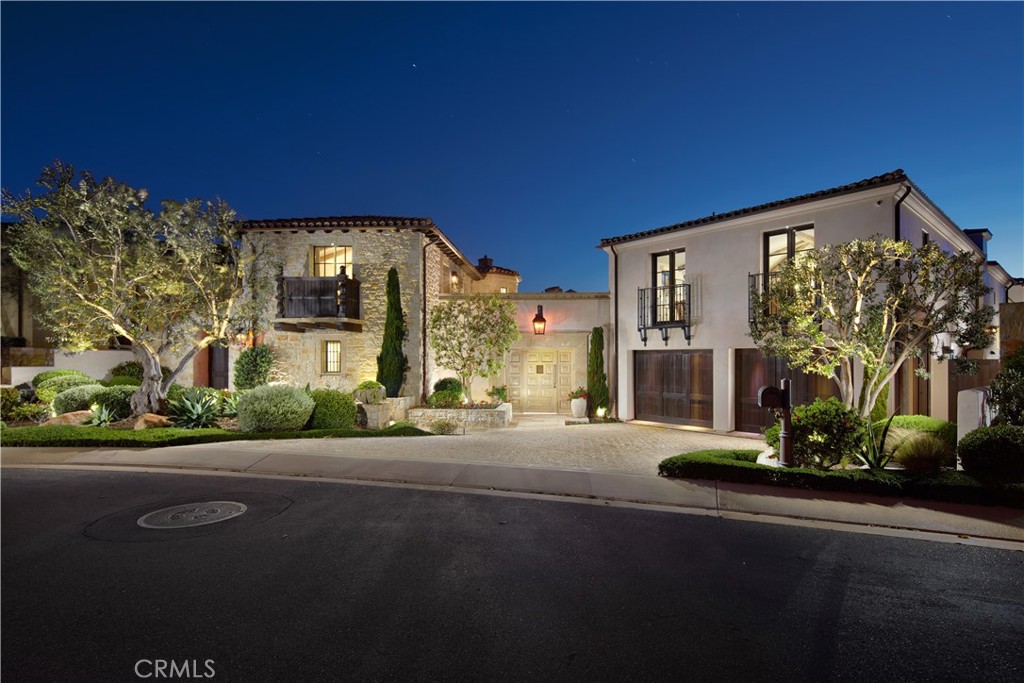17 Pacific Ridge Place Property Photo 1