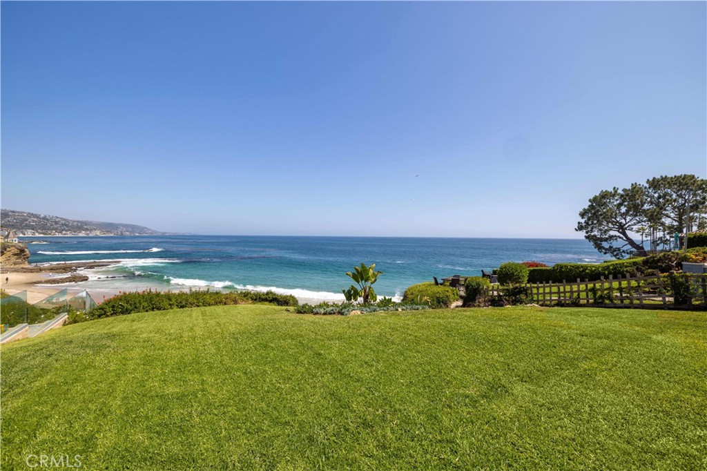 1041 Marine Drive Property Photo 1