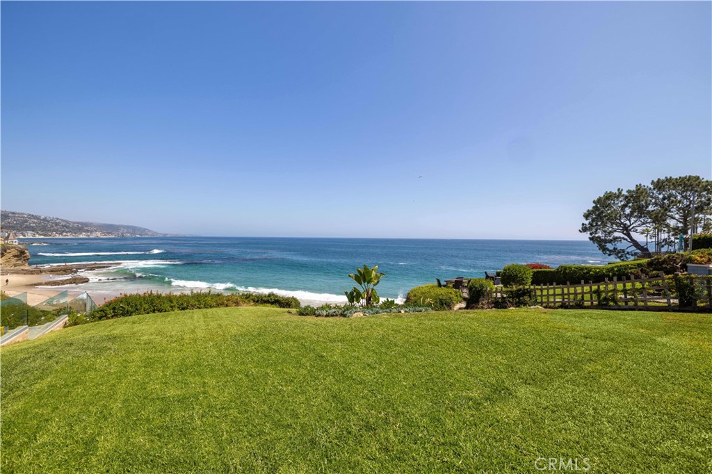 1041 Marine Drive Property Photo 1