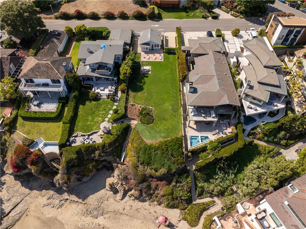 1041 Marine Drive Property Photo 10