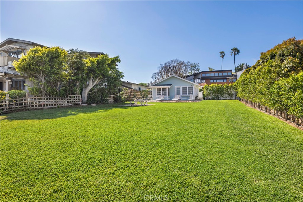 1041 Marine Drive Property Photo 19