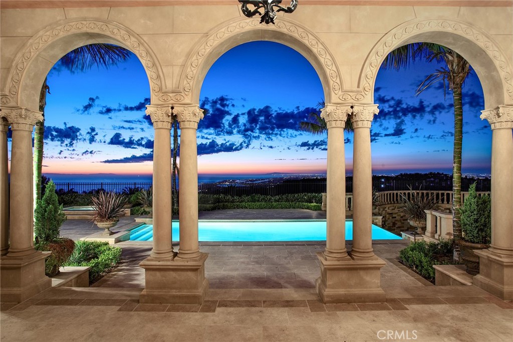 12 Skyridge Property Photo 2