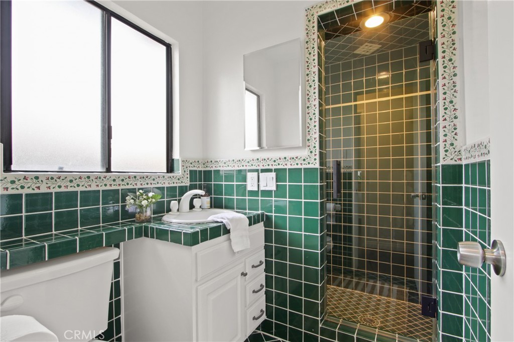 3853 Cedar Ave Property Photo 20