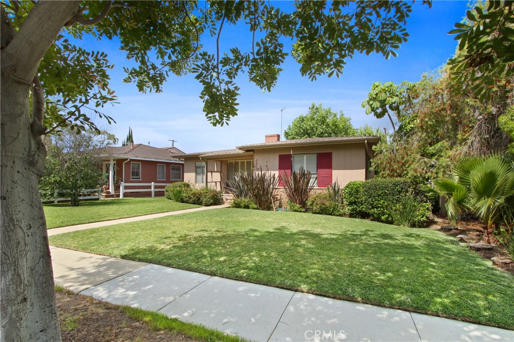 3853 Cedar Ave Property Photo 26