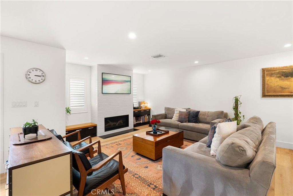 315 Lugonia Street Property Photo 2