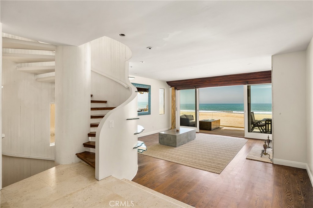 87 A Surfside Avenue Property Photo 1