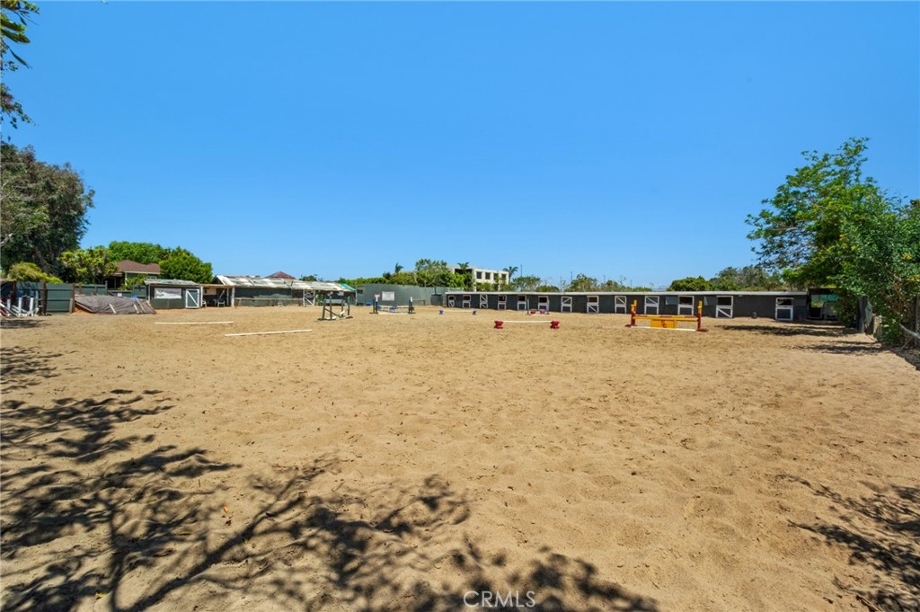 2173 Orchard Drive Property Photo 4