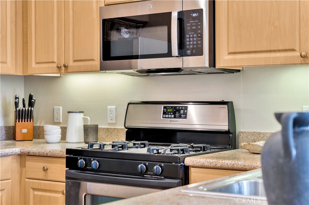 2458 Watermarke Place Property Photo 14