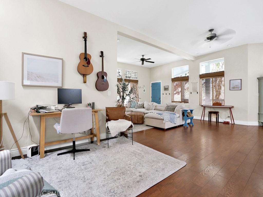 30802 Coast M4 Property Photo 7