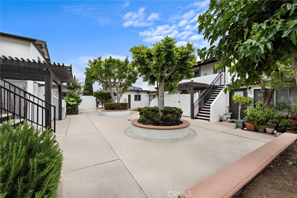 1010 1016 Valencia Street Property Photo 4
