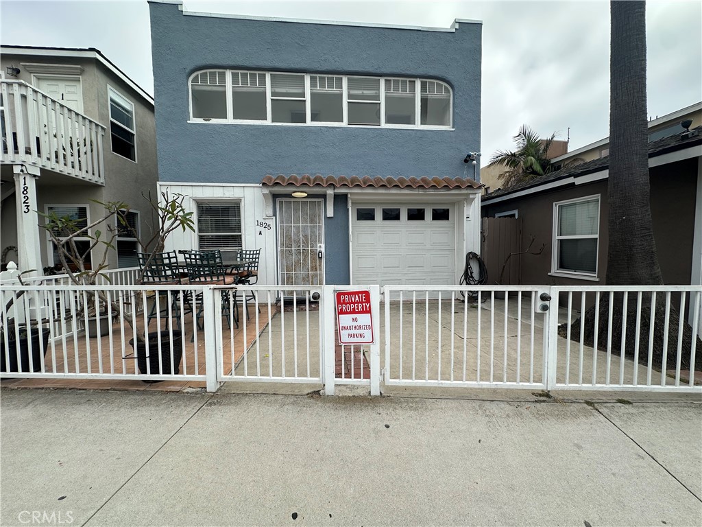 1825 W Balboa Property Photo 1