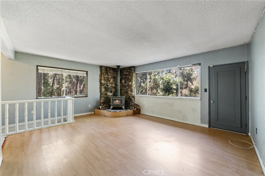 25286 North Road Property Photo 11