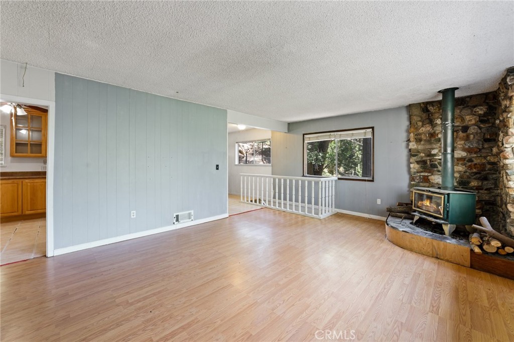 25286 North Road Property Photo 14