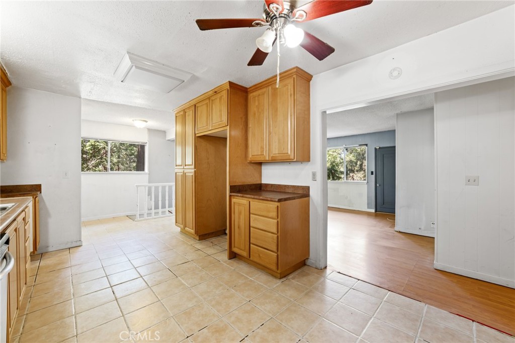 25286 North Road Property Photo 15