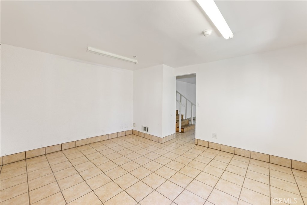 25286 North Road Property Photo 22