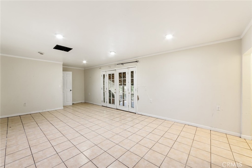 25286 North Road Property Photo 27