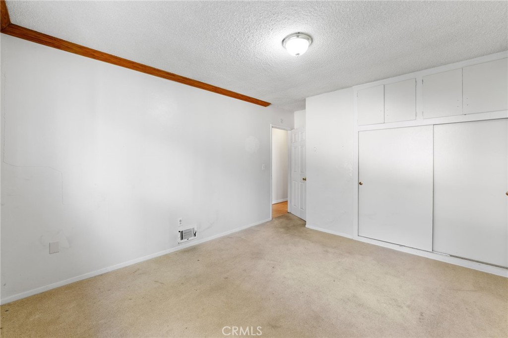 25286 North Road Property Photo 32
