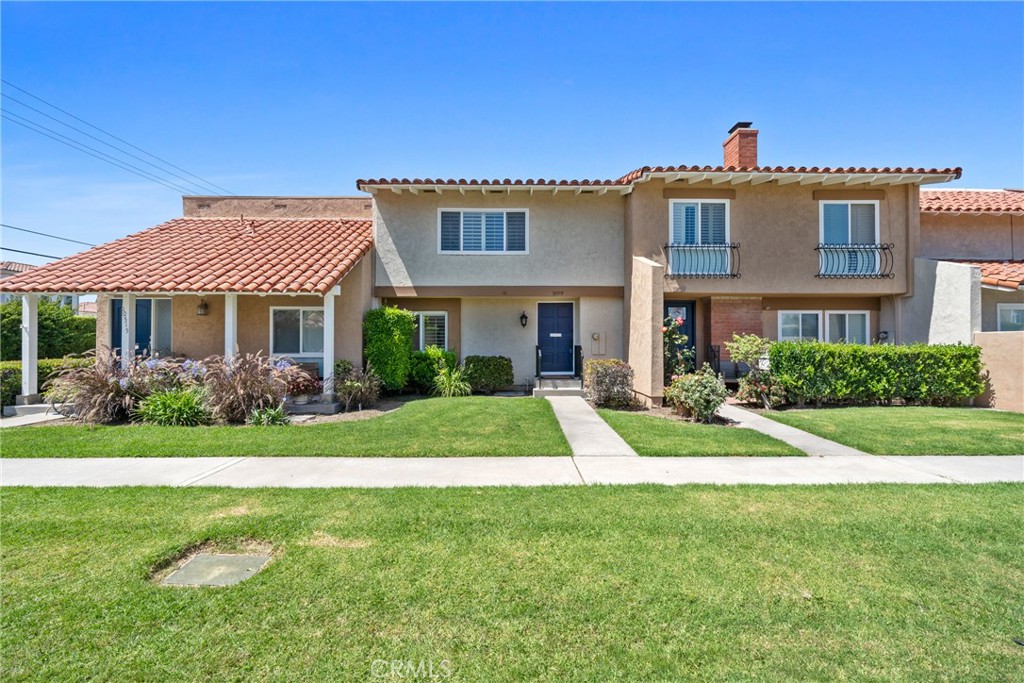 10519 La Rosa Circle Property Photo 1
