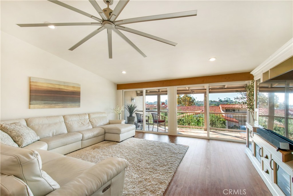 2024 Avenida Chico Property Photo 5