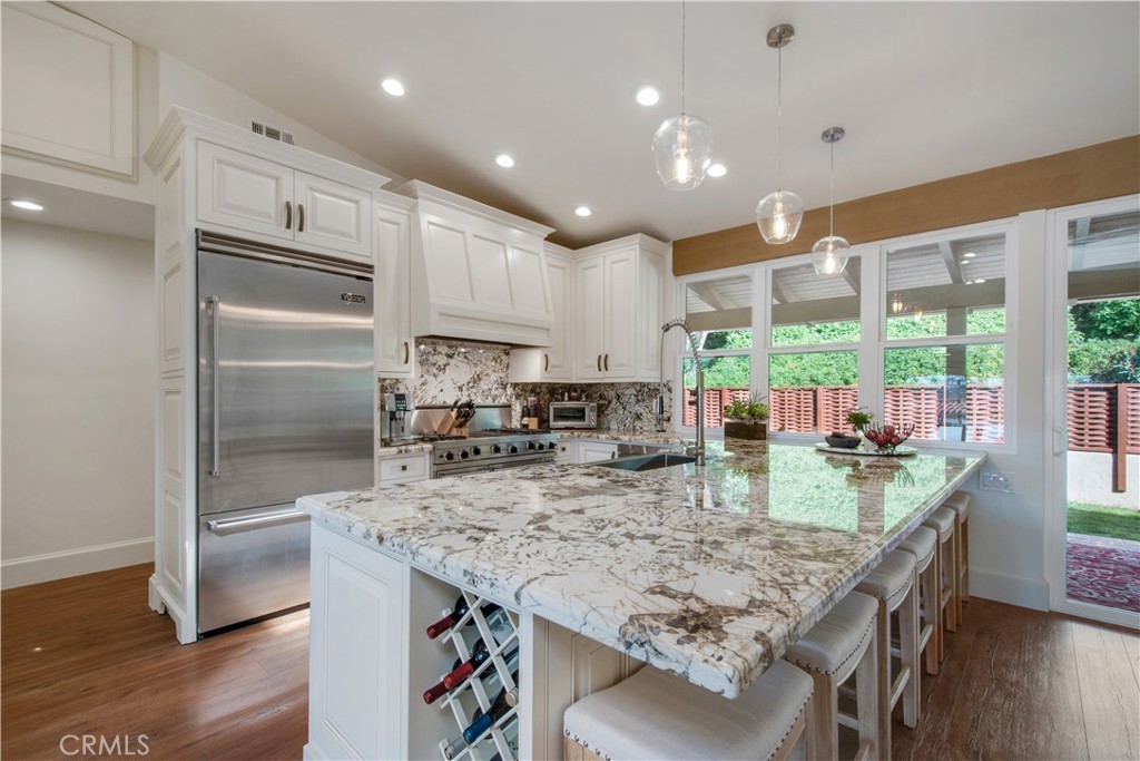 2024 Avenida Chico Property Photo 10