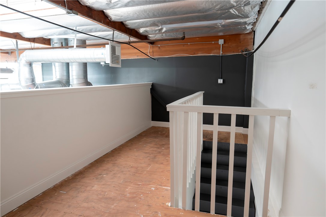 775 W 17th Street E Property Photo 10