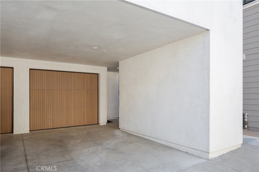 714 1/2 Iris Avenue Property Photo 24