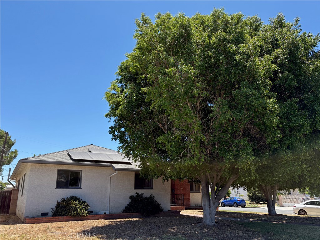 10330 Columbus Avenue Property Photo 1