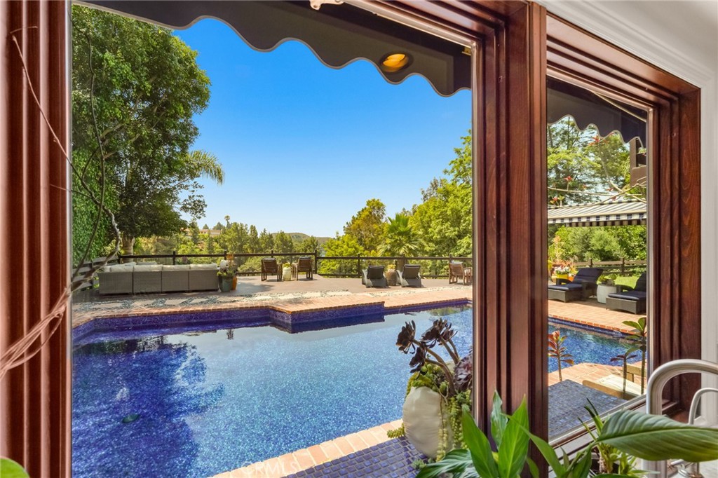 6312 Tahoe Drive Property Photo 8