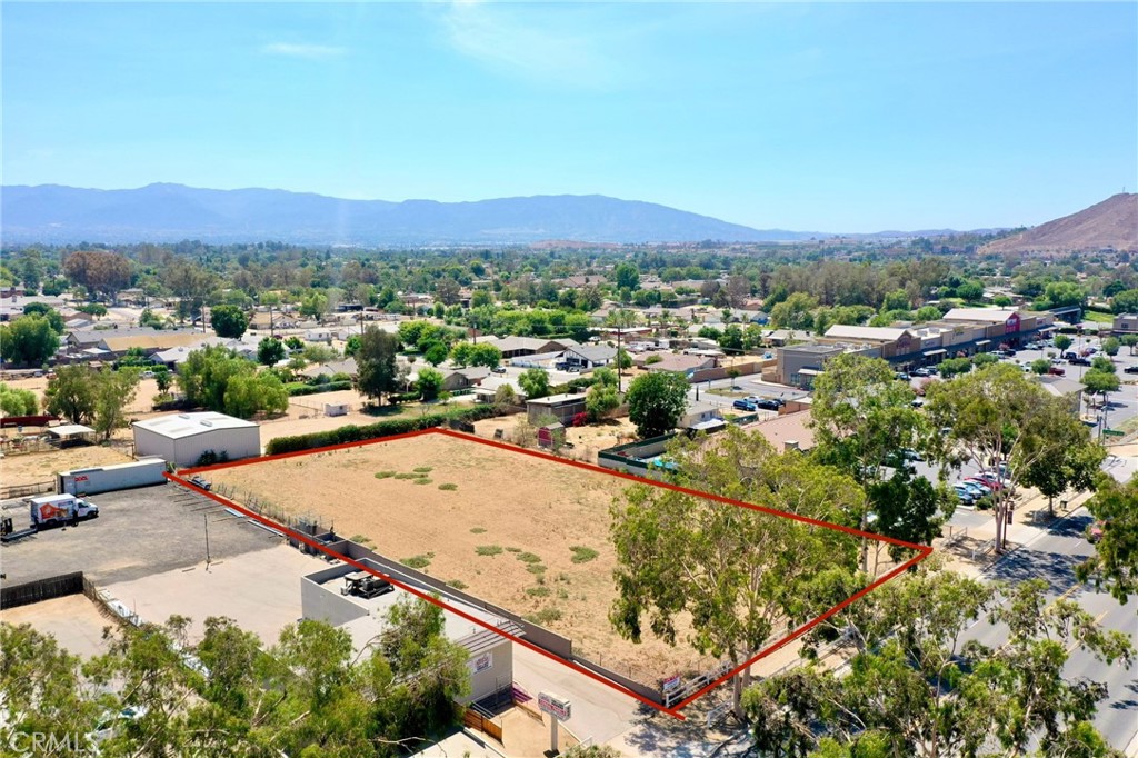 866 6th Street Property Photo