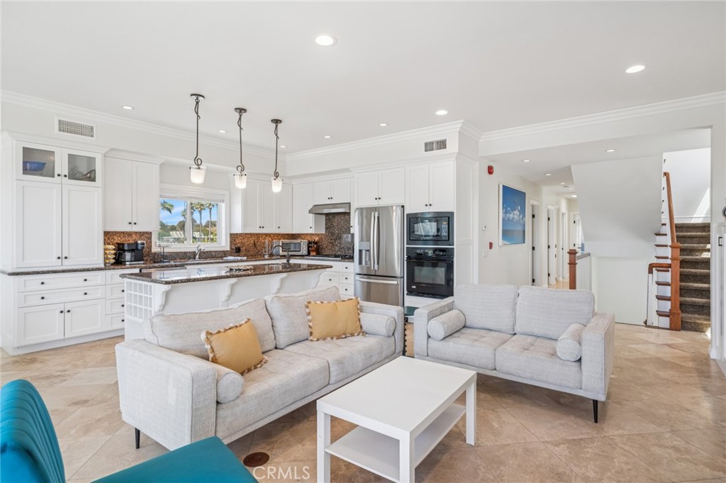 6111 Seashore Drive Property Photo 17