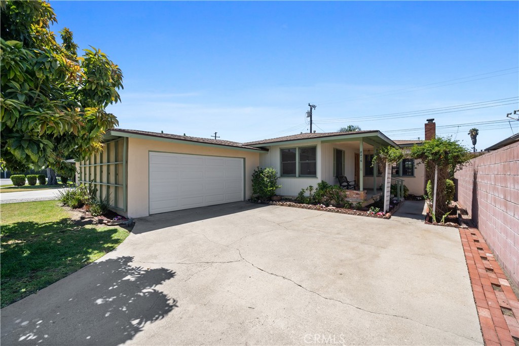 8416 Glendola Drive Property Photo 1