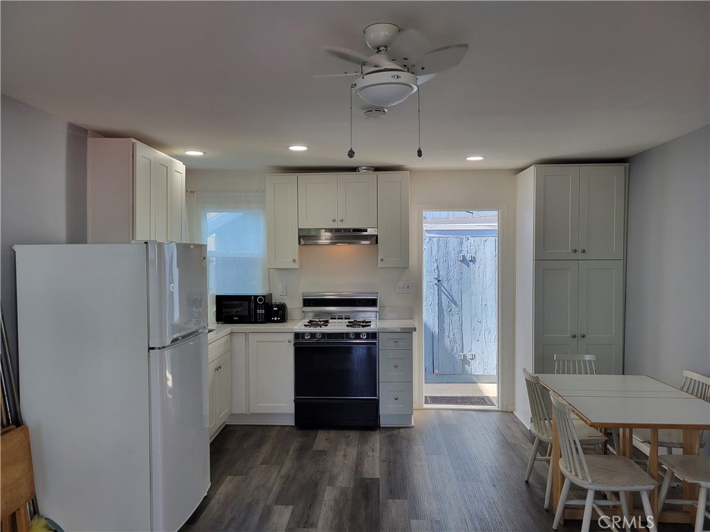 1245 W Balboa Boulevard Property Photo 19