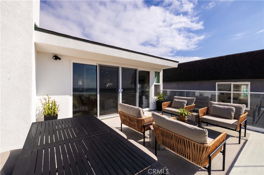 3012 W Oceanfront Property Photo 4