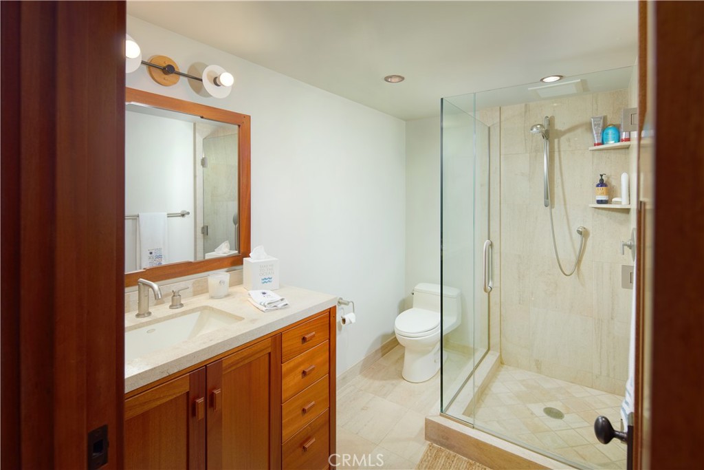 630 Diamond Street Property Photo 28