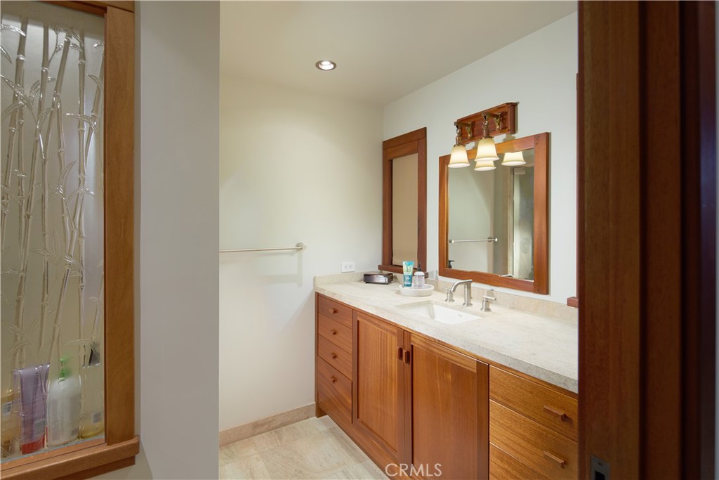 630 Diamond Street Property Photo 30
