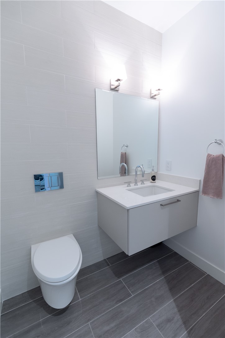 2210 Newport Boulevard 302 Property Photo 17